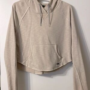 Women’s Under Armour cropped hooded sweatshirt size M